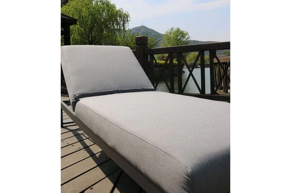 OUTFLEXX Allure Sonnenliege, Flanelle, Alu/Sunbrella, 211 X 74 X 44,5 Cm, Verstellbare Kopfstütze 12 OUTFLEXX Allure Sonnenliege, Flanelle, Alu/Sunbrella, 211 X 74 X 44,5 Cm, Verstellbare Kopfstütze – Bild 10