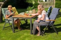 HARTMAN Alice Multipositionssessel, Xerix/schwarz, Alu/4x4 Textilen, Mit FSC Teak-Armlehnen -Gartenmöbel Geschäft 11 11086.jpg