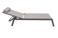 VILLANA 2er-Set Sonnenliegen, Anthrazit/grau, Alu/Textil, 198x66x32cm, Mit Beistelltisch 45x45cm 30 VILLANA 2er-Set Sonnenliegen, Anthrazit/grau, Alu/Textil, 198x66x32cm, Mit Beistelltisch 45x45cm -Gartenmöbel Geschäft 12 13885.jpg