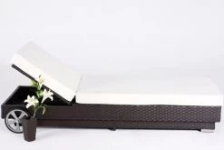 OUTFLEXX Sonnenliege, Braun, Polyrattan, 200x80x37,5cm, Inkl. Polster, Rückenlehne 4-stufig Verstellbar -Gartenmöbel Geschäft 1337 03.jpg