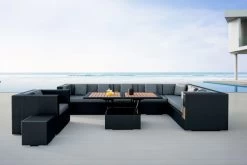 OUTFLEXX Loungemöbel-Set, Schwarz, Polyrattan, Für 8 Personen, Inkl. Loungetisch, Wasserfeste Kissenbox -Gartenmöbel Geschäft 1380 BOX D 2 CGI.jpg