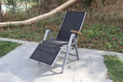 VILLANA Relaxsessel, Silber/schwarz, Alu/Textilene, 66 X 60 X 111 Cm, FSC Akazienholz Armlehnen -Gartenmöbel Geschäft 1 19811.jpg