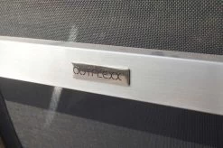 OUTFLEXX Stapelsessel, Schwarz, FSC-Teak / Edelstahl / Textilene, 60x56x85 Cm, Modernes Design -Gartenmöbel Geschäft 21672 7.JPG