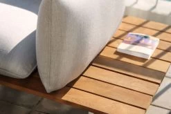 OUTFLEXX Vail Loungemöbel, Weiß/natur/actionlinen, Alu/FSC-Teakholz/Sunbrella, Für Bis Zu 7 Personen, Seitenablagen Aus Teak -Gartenmöbel Geschäft 22547 4.jpg