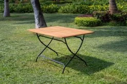 OUTFLEXX Sitzgruppe, Natur/schwarz, Stahl/FSC-Akazienholz, 120x80 Cm, 4 Klappstühle, Pulverbeschichtet, Verzinkt, Mit Armlehnen -Gartenmöbel Geschäft 23883 04.jpg