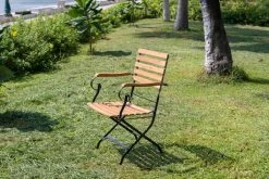 OUTFLEXX Sitzgruppe, Natur/schwarz, Stahl/FSC-Akazienholz, Ø 90 Cm, 2 Klappstühle Mit Armlehnen, Pulverbeschichtet, Geölt -Gartenmöbel Geschäft 23888 02.jpg