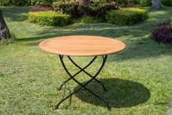 OUTFLEXX Sitzgruppe, Natur/schwarz, Stahl/FSC-Akazienholz, Ø 90 Cm, 2 Klappstühle Mit Armlehnen, Pulverbeschichtet, Geölt -Gartenmöbel Geschäft 23888 03.jpg