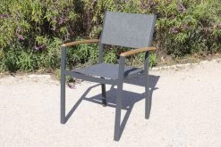 VILLANA Esstischgarnitur, Anthrazit/grau, Alu/ FSC-Akazienholz, Ausziehtisch 150/200 Cm, 4 Stapelstühle 23 VILLANA Esstischgarnitur, Anthrazit/grau, Alu/ FSC-Akazienholz, Ausziehtisch 150/200 Cm, 4 Stapelstühle -Gartenmöbel Geschäft 23909 06.jpg