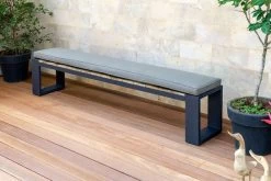 OUTFLEXX Kona Bank, Dark Grey/natur, Alu/recycled FSC®-Teak, 240x40x45cm, Rustikal Gebürstet, U-Gestell -Gartenmöbel Geschäft 2 20327.jpg