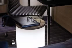 8-SEASONS Shining Drum Dekoleuchte, Weiß, Polyethylen, Outdoor 12 8-SEASONS Shining Drum Dekoleuchte, Weiß, Polyethylen, Outdoor -Gartenmöbel Geschäft 3 20888 2.jpg