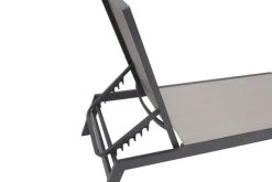 VILLANA 2er-Set Sonnenliegen, Anthrazit/grau, Alu/Textil, 198x66x32cm, Mit Beistelltisch 45x45cm 23 VILLANA 2er-Set Sonnenliegen, Anthrazit/grau, Alu/Textil, 198x66x32cm, Mit Beistelltisch 45x45cm -Gartenmöbel Geschäft 4 13885.jpg