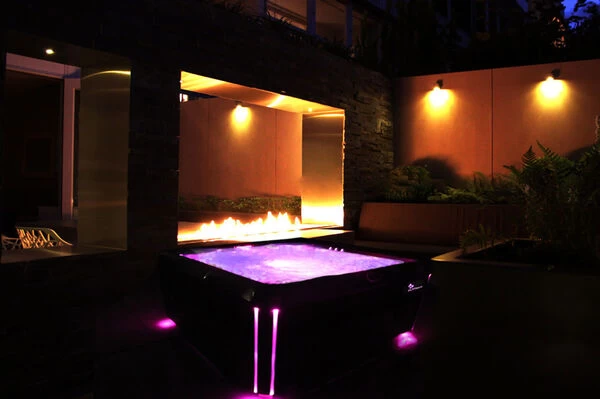 Outtech Steel Art Aries Whirlpool, Grau/schwarz, 214x214x93 Cm / 1000L, 5 Pers., LED Corner Light, LCD Balboa Anzeige, WIFI READY 8 Outtech Steel Art Aries Whirlpool, Grau/schwarz, 214x214x93 Cm / 1000L, 5 Pers., LED Corner Light, LCD Balboa Anzeige, WIFI READY – Bild 6