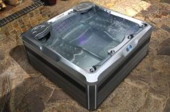 Outtech Steel Art Cetus Whirlpool, Grau/schwarz, 228x214x93 Cm / 1000L, 4 Pers., LED Corner Light, LCD Balboa Anzeige, WIFI READY 24 Outtech Steel Art Cetus Whirlpool, Grau/schwarz, 228x214x93 Cm / 1000L, 4 Pers., LED Corner Light, LCD Balboa Anzeige, WIFI READY -Gartenmöbel Geschäft 8 21290.jpg